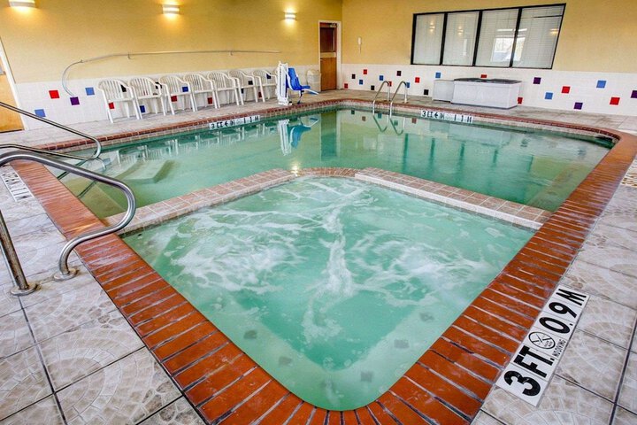 Pool 5 of 25