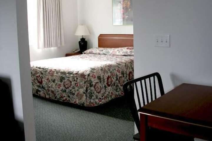 Room 15 of 27