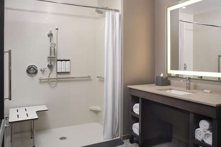 Hyatt House Schenectady / Mohawk Harbor