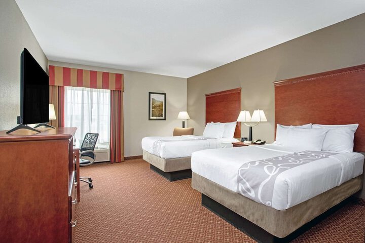 Room 16 of 36
