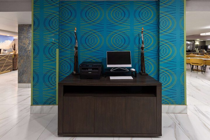 Business Center 42 of 42