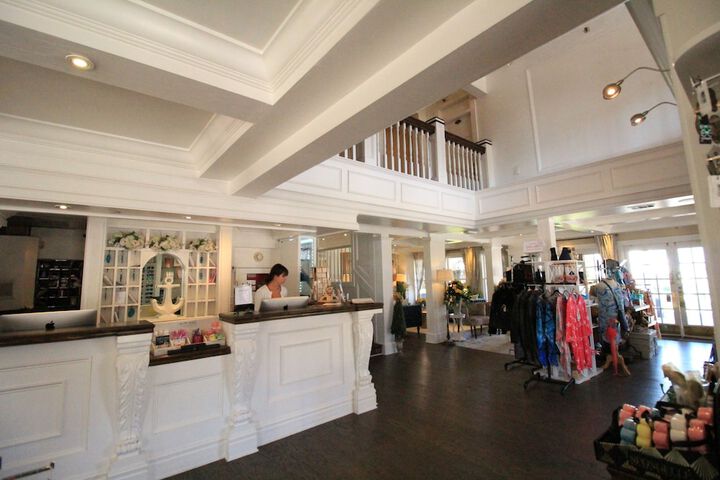 The Riverview Hotel