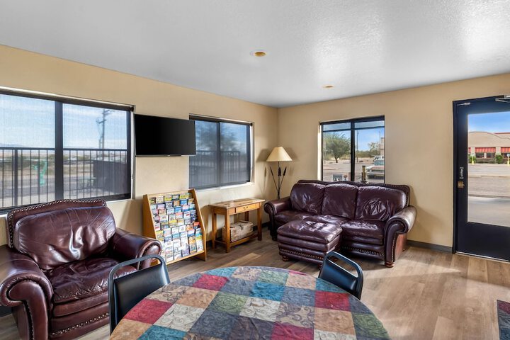 Rodeway Inn Copper Stay Benson AZ I-10 Exit 304