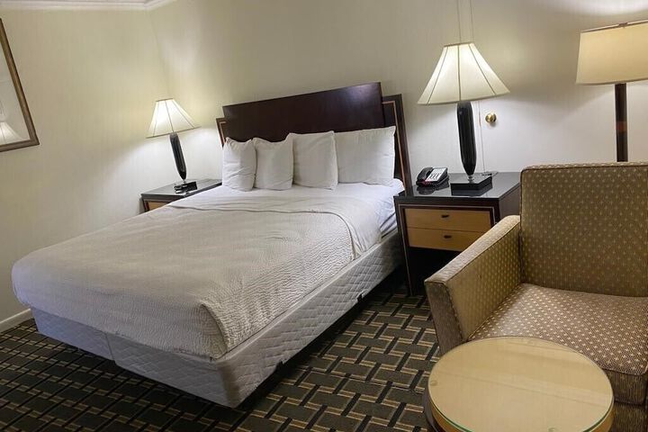 Room 14 of 30
