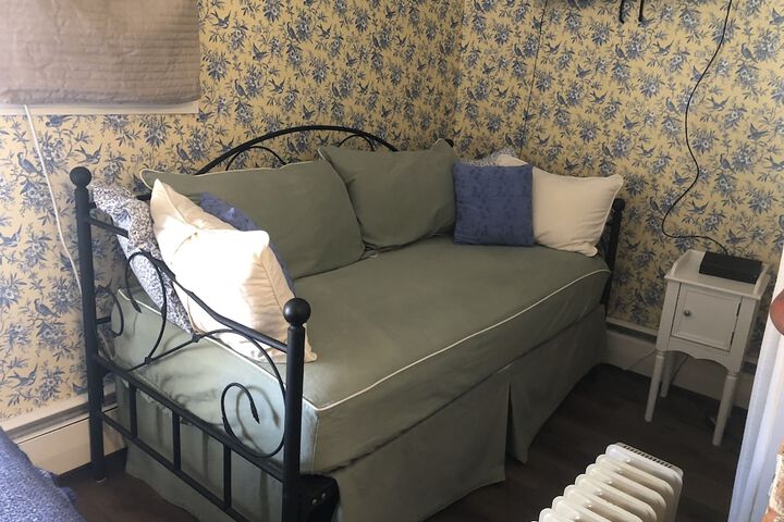 Room 15 of 60