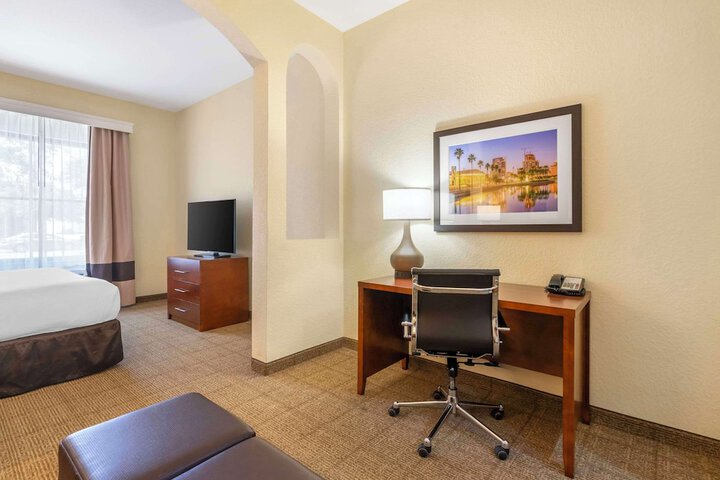 Room 19 of 60