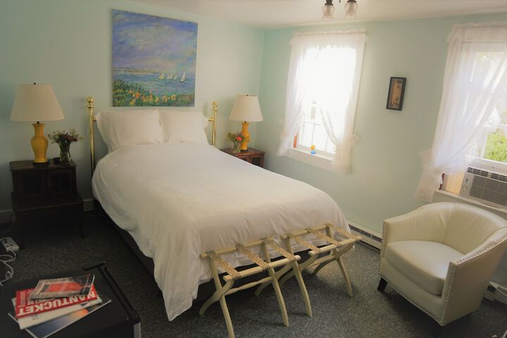 Room 25 of 60