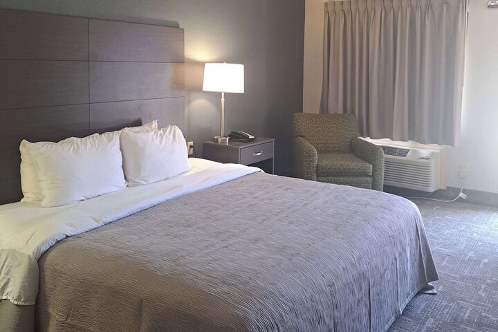 Room 28 of 50