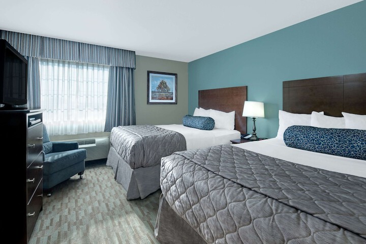 Room 10 of 24