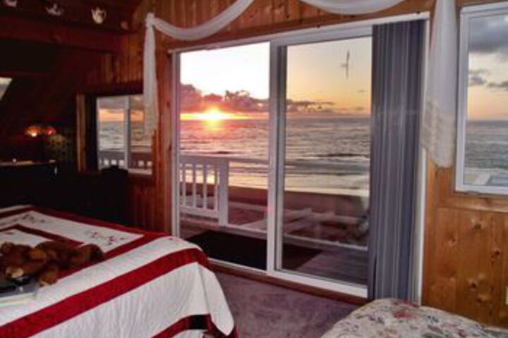 Cliff House - Waldport