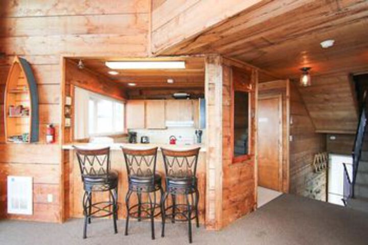 A Beachfront Fantasea 3 Br home by RedAwning