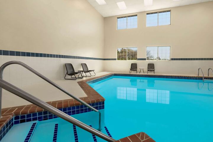 Pool 7 of 51