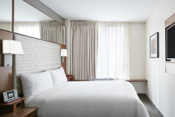 Room 32 of 57