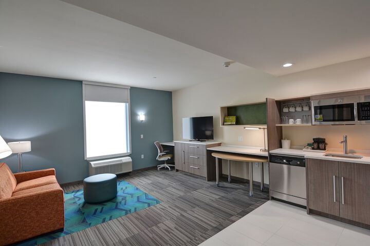 Room 25 of 47