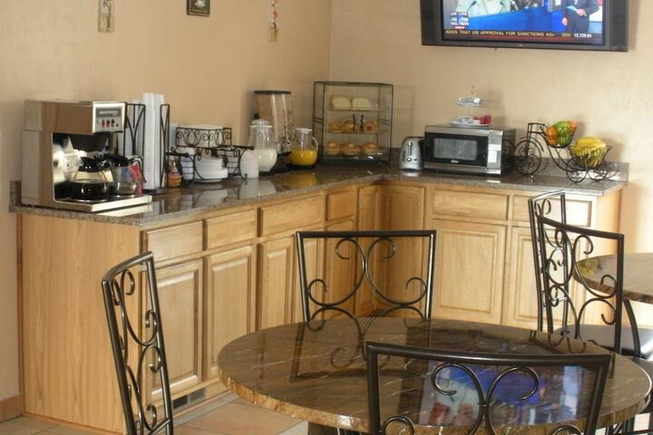 Breakfast/Coffee Service 69 of 74