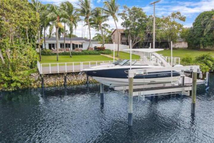 Waterfront Boat Dock and Guesthouse