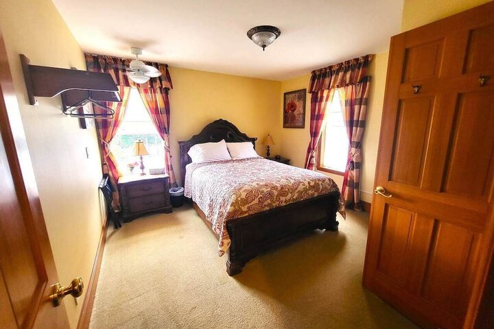 The Mansion Inn