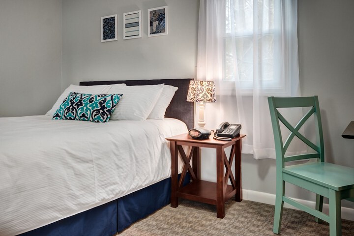 Room 17 of 25