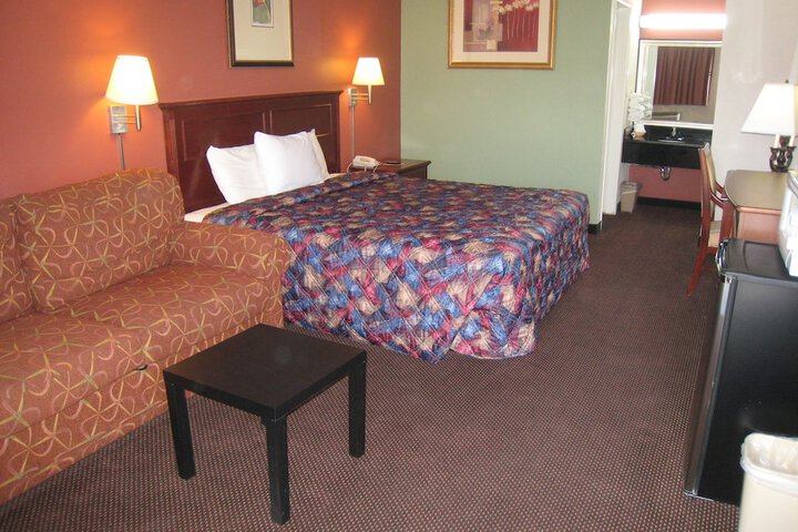 Room 15 of 23