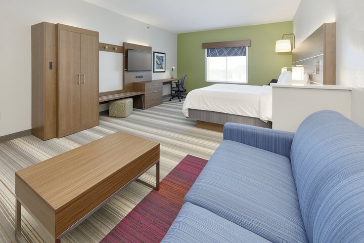 Room 13 of 41