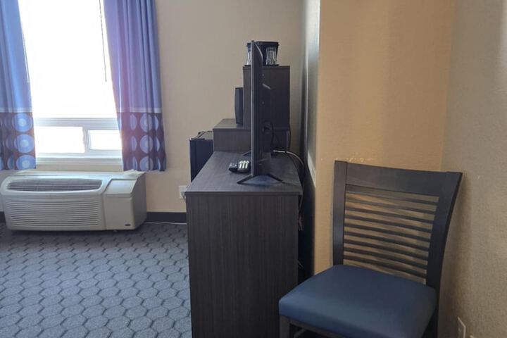 Room 12 of 67