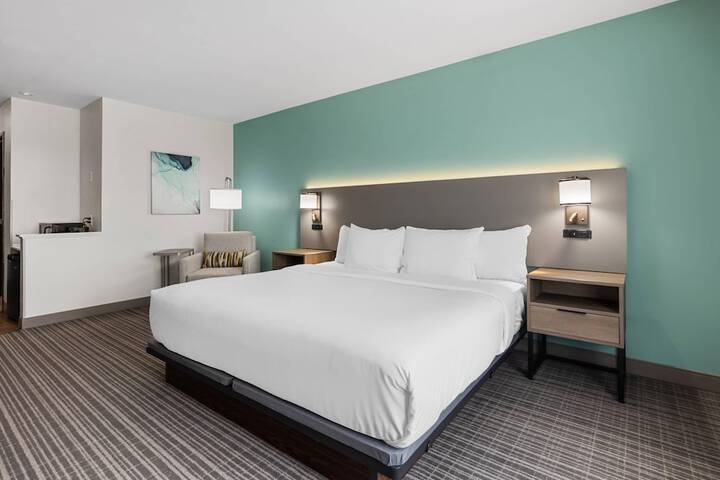 Comfort Inn & Suites Marion I-57