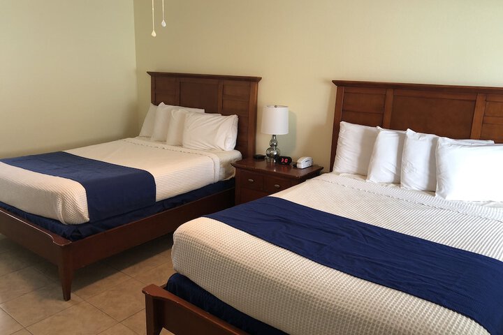 Beachgate CondoSuites and Oceanfront Resort