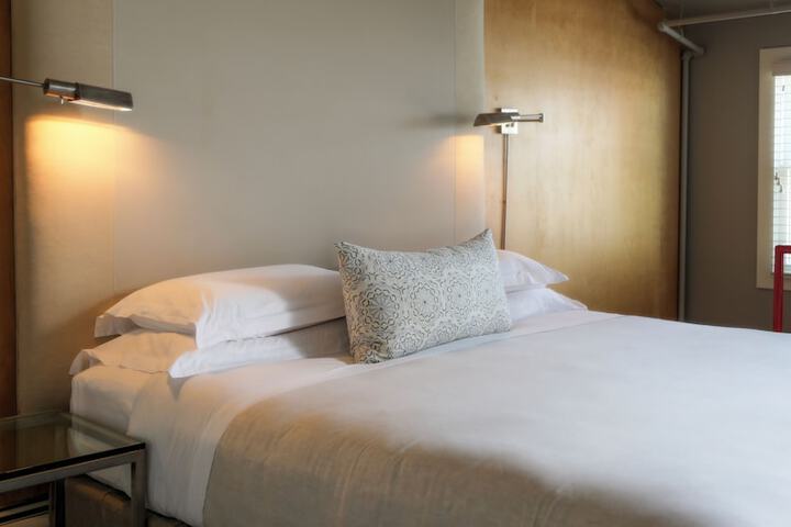 Room 20 of 38