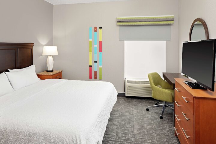 Room 33 of 43