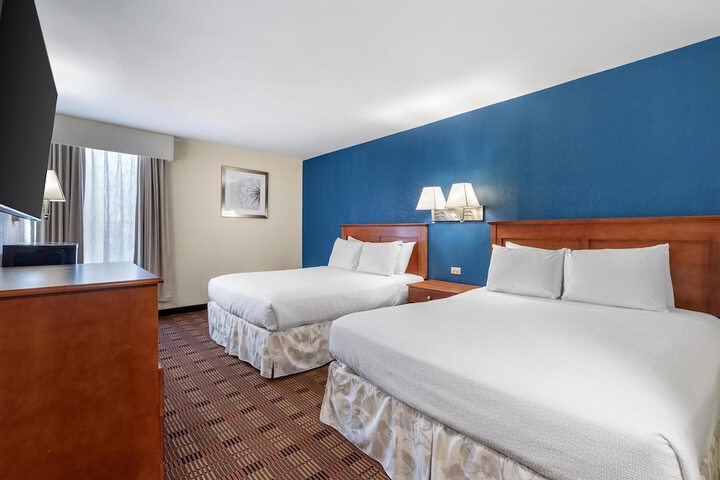 SureStay Hotel by Best Western East Brunswick