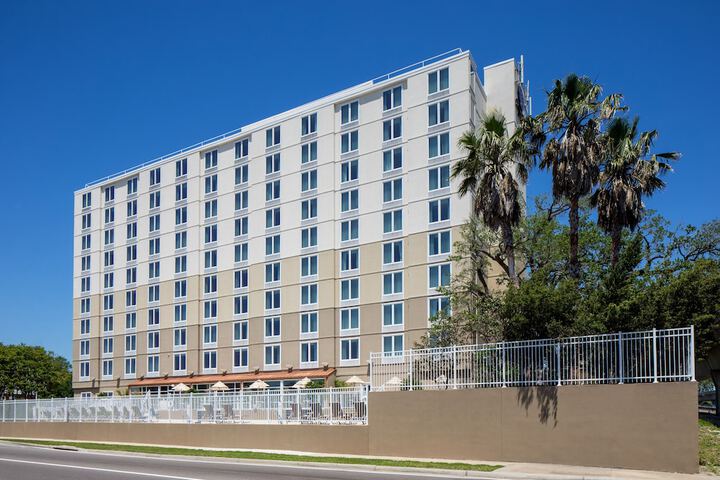 DoubleTree by Hilton Hotel Biloxi