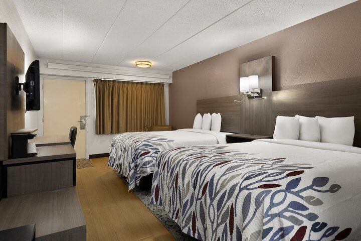 Room 16 of 35