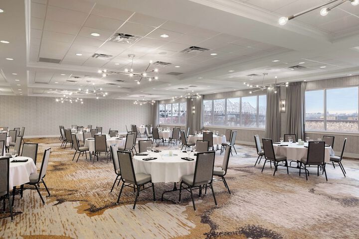 Sheraton Louisville Riverside by Marriott