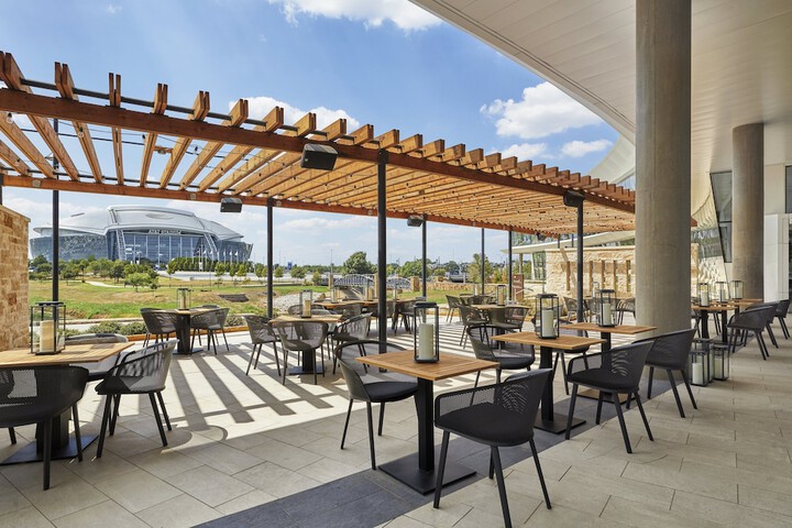 Live by Loews Arlington, TX