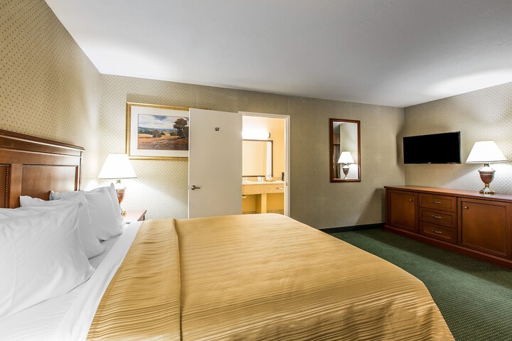 Room 18 of 39