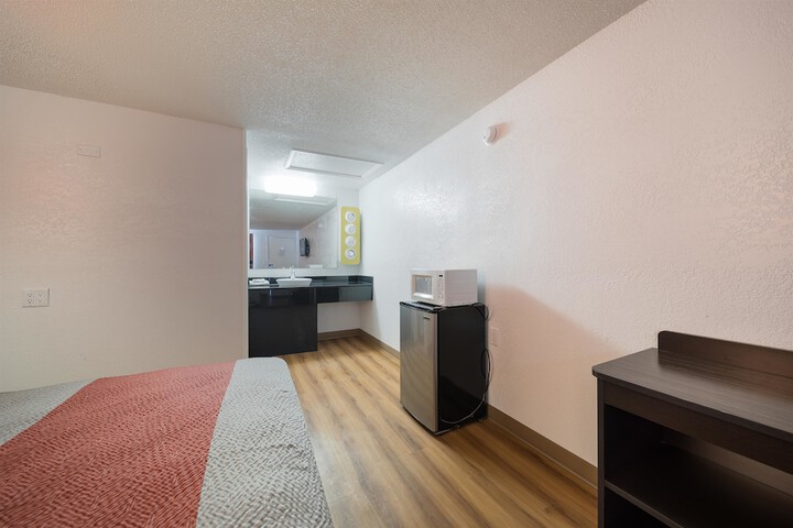 Room 16 of 20