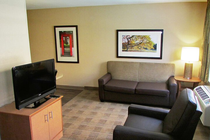 Room 36 of 40