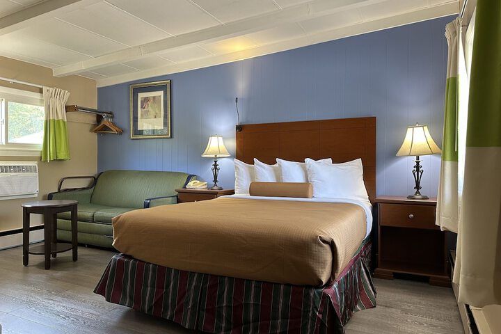 Room 28 of 28