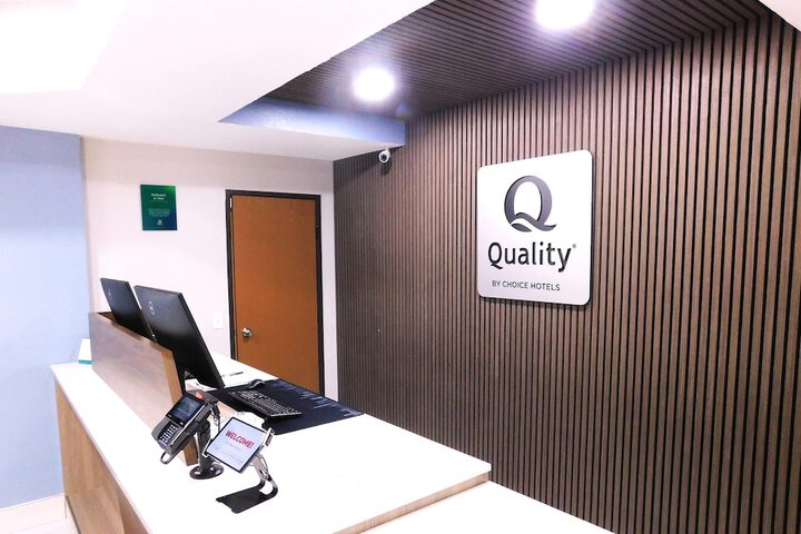 Quality Inn Pontiac