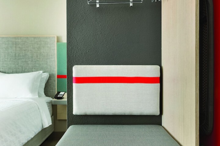 avid hotel Melbourne Viera by IHG