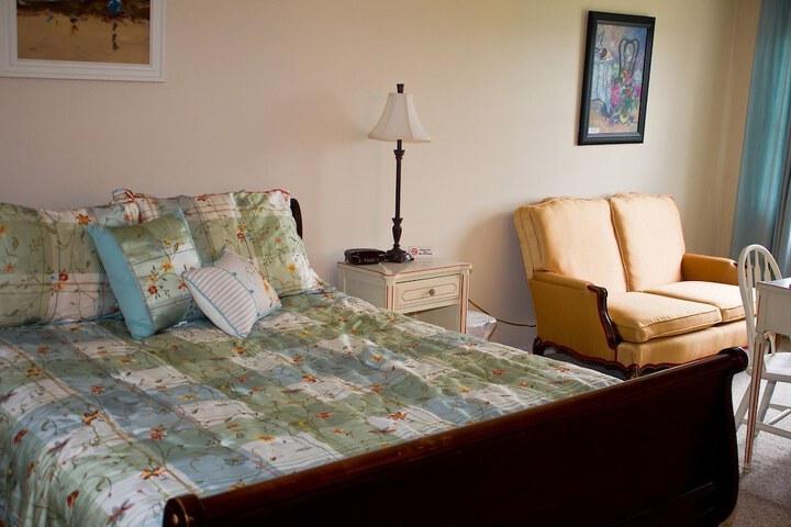 Room 32 of 39