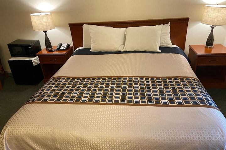 Room 19 of 32
