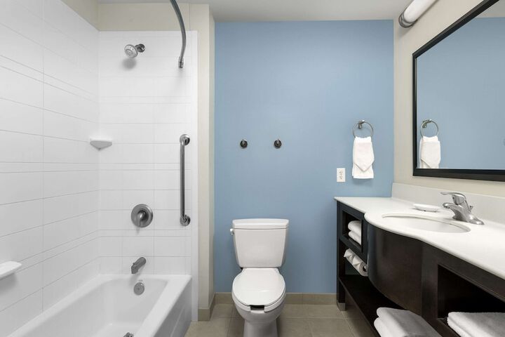 Room 16 of 23