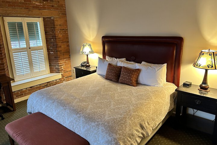 Room 65 of 128