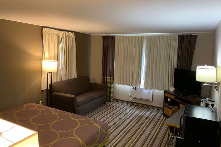Room 18 of 30