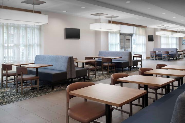 Hyatt Place Boulder / Pearl Street