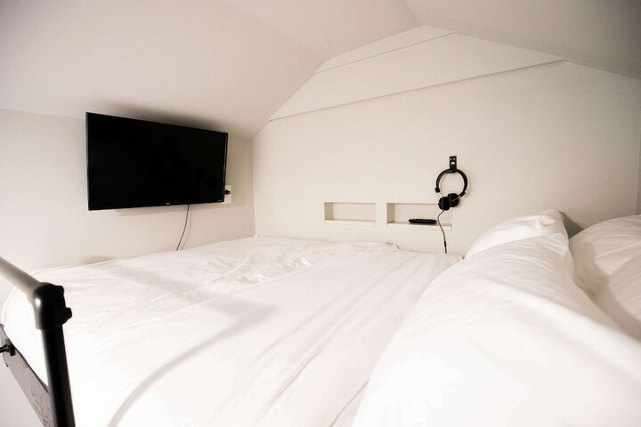 Room 87 of 140