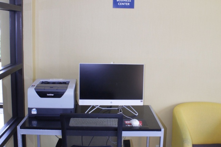 Business Center 20 of 21