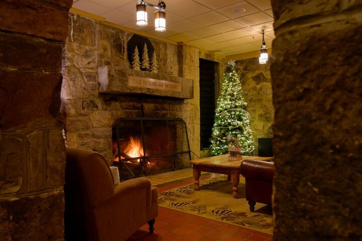 Hotel Interior 8 of 21