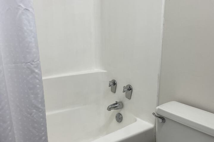Room 9 of 22